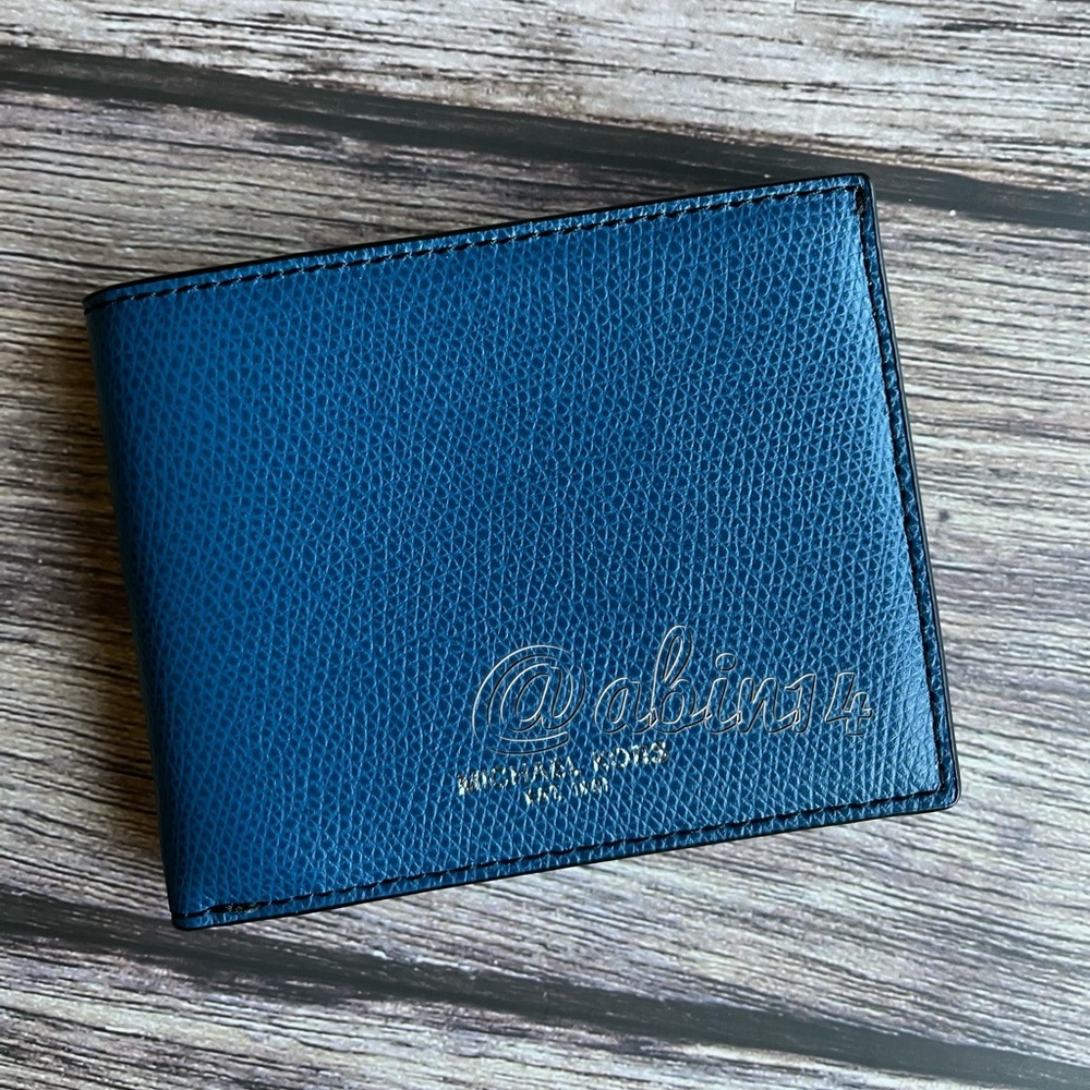 NWT Michael Kors Slim Billfold Leather Wallet